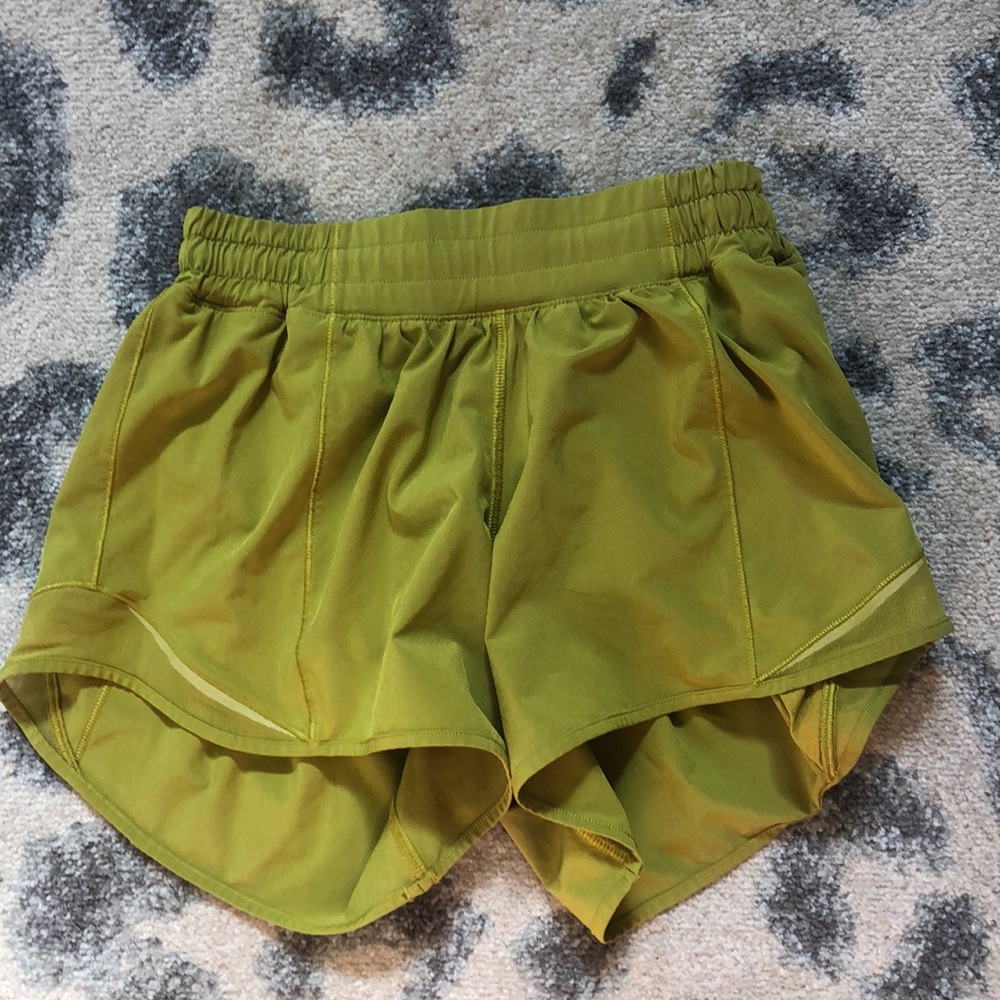 Lulu lemon hotty hot short 4in inseam